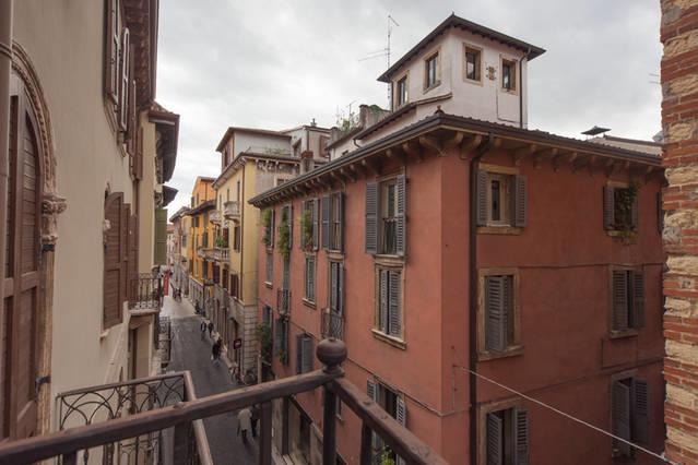apartament Deluxe Quattro Spade Verona Esterno foto