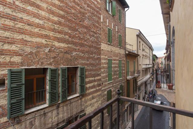 apartament Deluxe Quattro Spade Verona Esterno foto